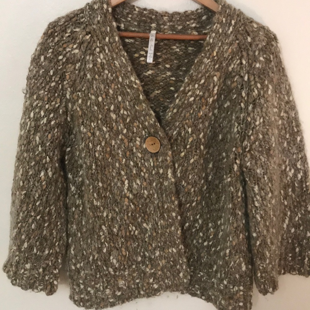 Leo and Nicole wool blend one button cardigan